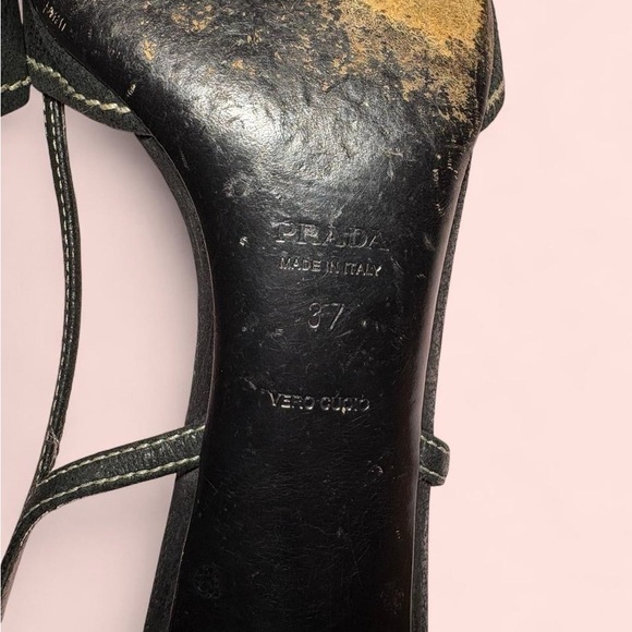 (SOLD) VINTAGE AUTHENTIC Prada Black and Brown Leather Slingback Heels - Picture 4 of 4